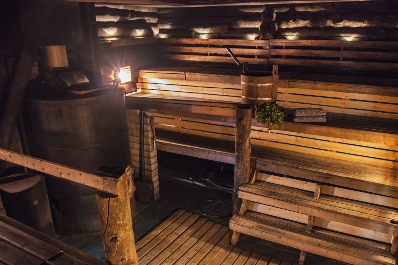 Aivoriihi sauna in Iisakki Village Ruka Safaris